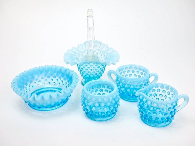 lot 76 image: Fenton Blue Opalescent Hobnail Complete Entertainment Set