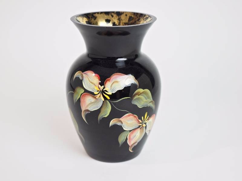 lot 82 image: Fenton Signed 100th Anniversary Black Hand Painted Vase