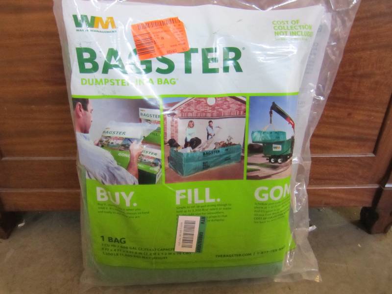 lot 4 image: Waste Management Bagster Dumpster I...