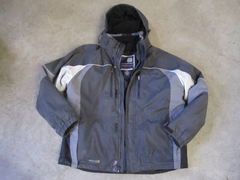 lot 42 image: FCXtreme Free Country Coat with Hoo...