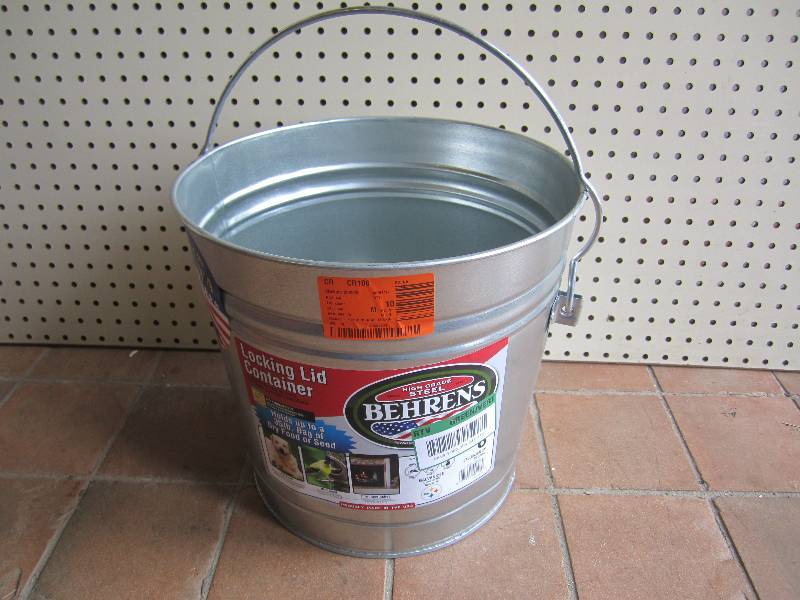 lot 64 image: 6 Gallon Galvanized Steel BucketNo ...