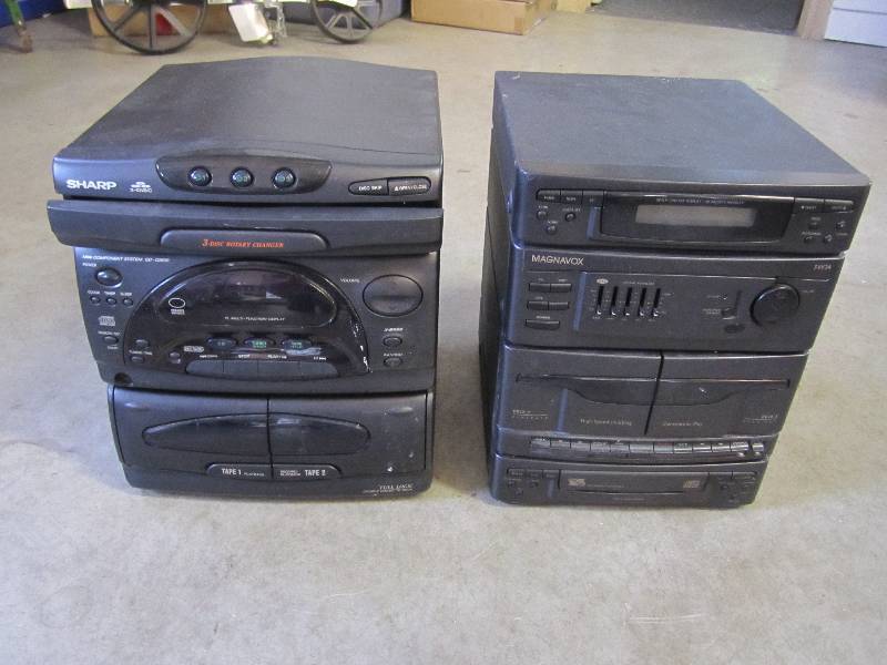 lot 68 image: Lot of 2 Stereos. Both power on....