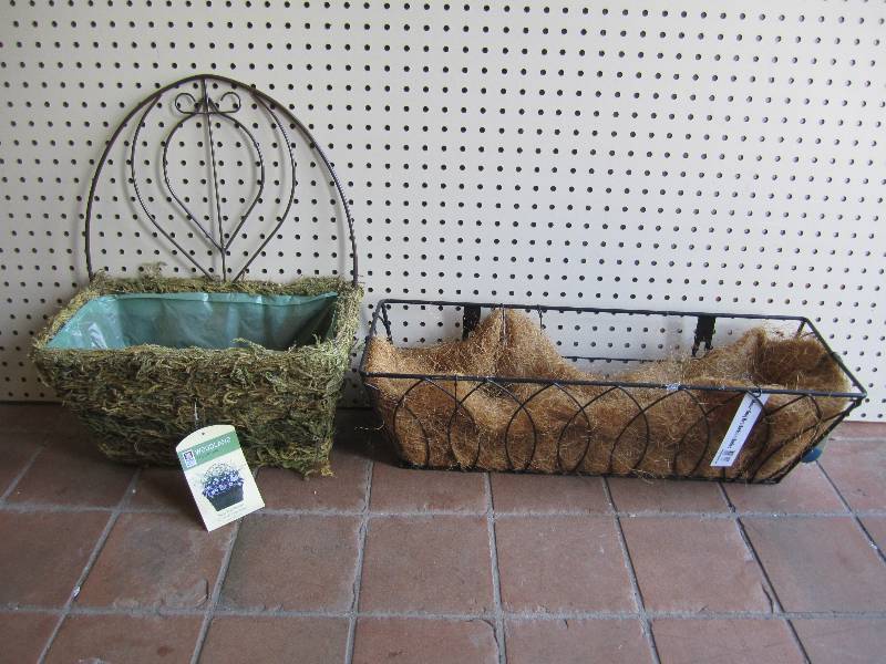 lot 86 image: Lot of 2 Hanging Metal Planter boxe...