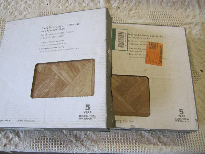 lot 94 image: 12 x 12 Self Stick Floor Tile 2 bo...