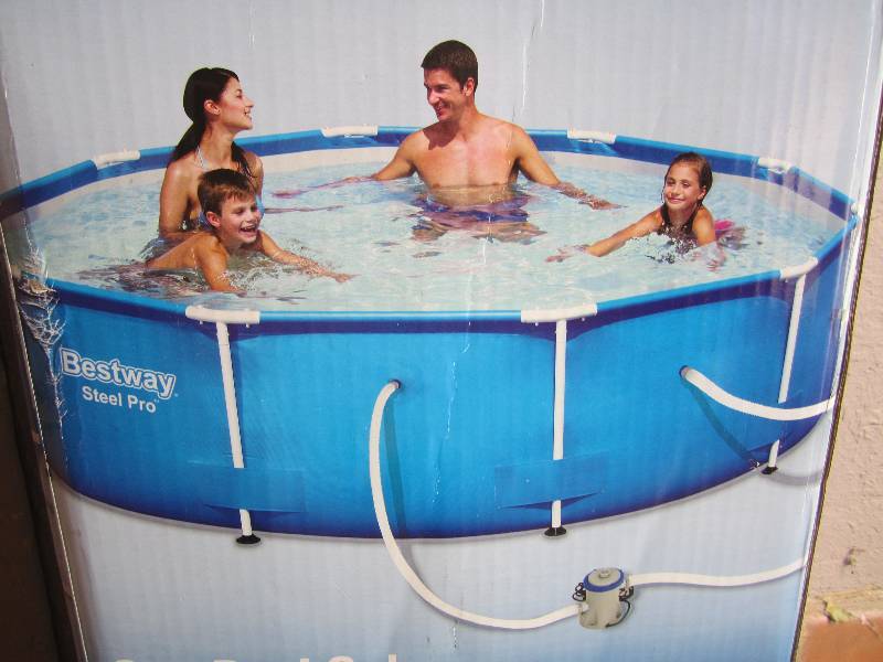 lot 150 image: Bestway 10 foot Swimming Pool Set 3...