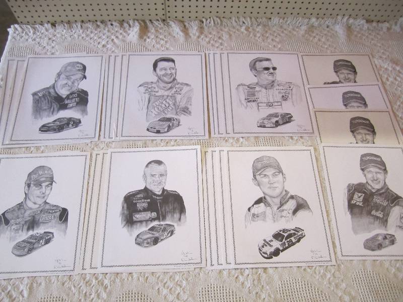 lot 173 image: Lot of 25 Nascar Driver Prints 11 x...