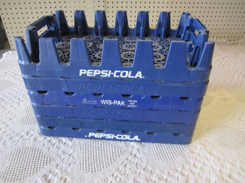 lot 174 image: Lot of 6 Pepsi-Cola Racks 12.5 x 18...