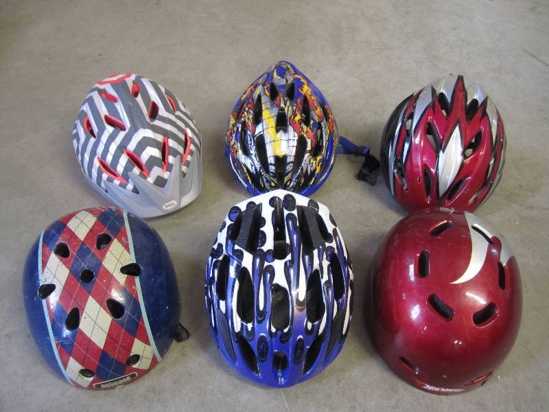 lot 203 image: Lot of 6 Bike Helmets 1 Adult Woman...