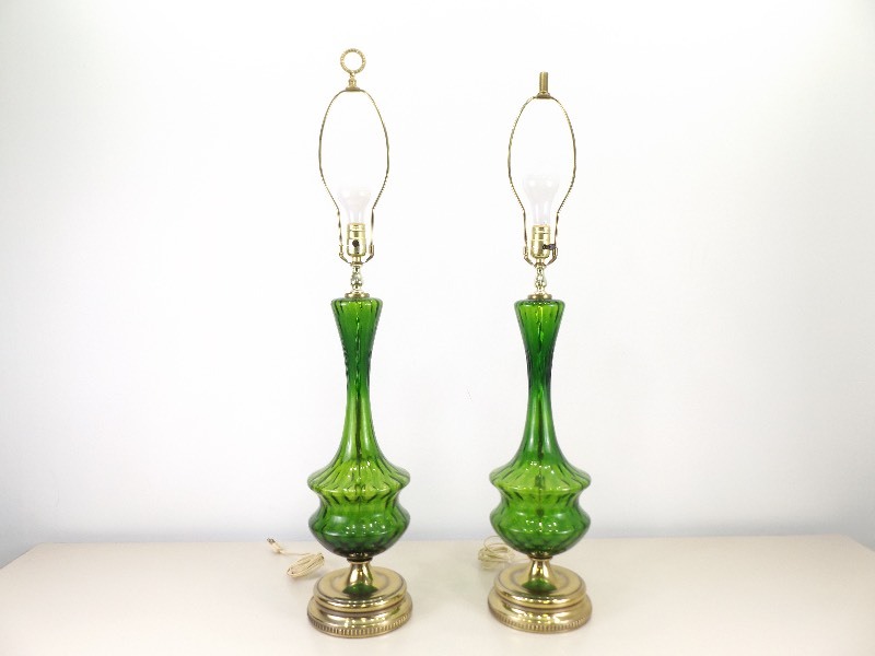 lot 15 image: 2 Vintage Green Glass Lamps