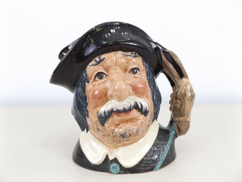 lot 22 image: MINT Vintage 1956 Royal Doulton Toby Mug Sancho Panca