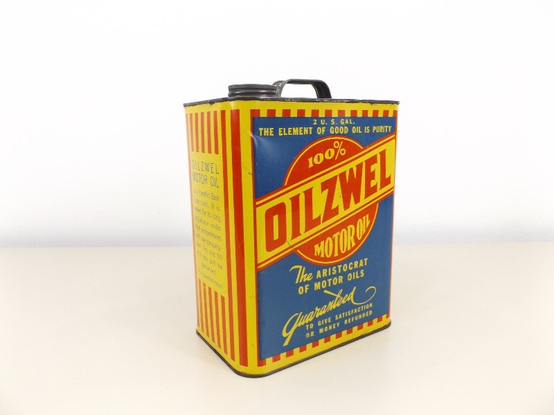 lot 6 image: Vintage 2 Gallon Metal Oilzwel Motor Oil Can 