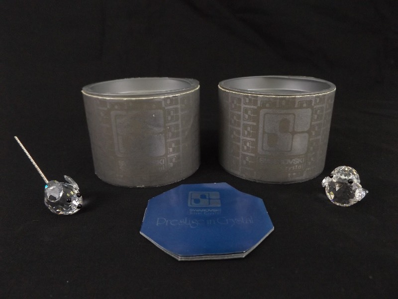 lot 10 image: 2 Swarovski Crystal Animal Figurines with Boxes