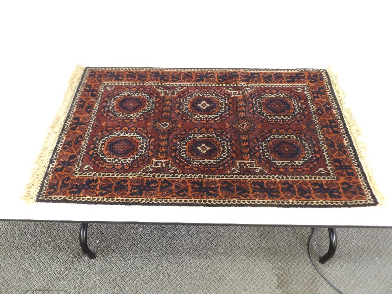 lot 47 image: Antique Hand Knotted Wool Oriental Rug