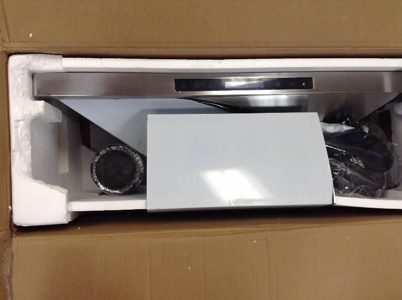 Rangehood Model GV-B0290NCF not used