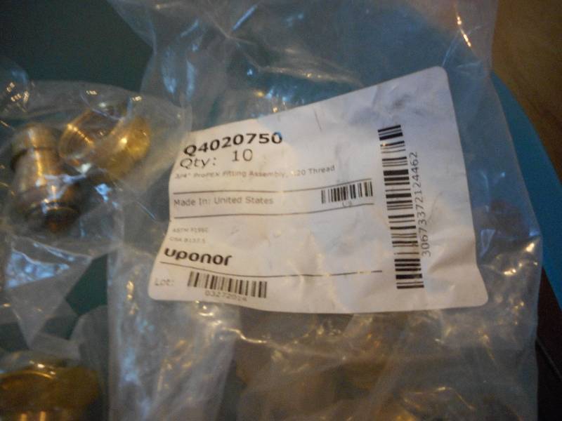 lot 218 image: Uponor  Propex Fitting Assembly, R20 Thread