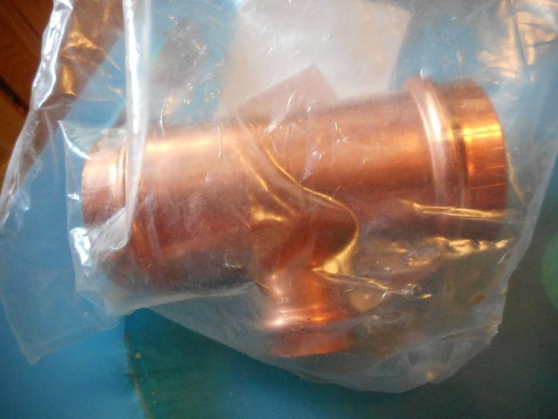lot 229 image: Viega Pro Press 94772 2 x 2 x 1 Copper Tee