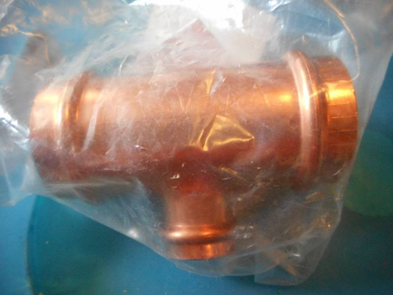 lot 230 image: Viega Pro Press 94772 2 x 2 x 1 Copper Tee