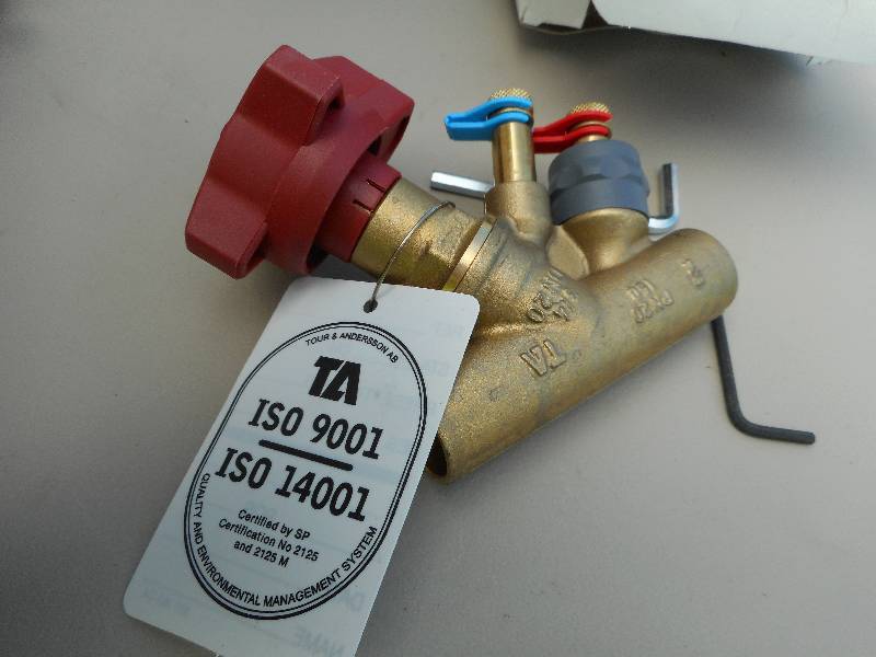 lot 38 image: Victaulic Series 786 Balancing Valves 34