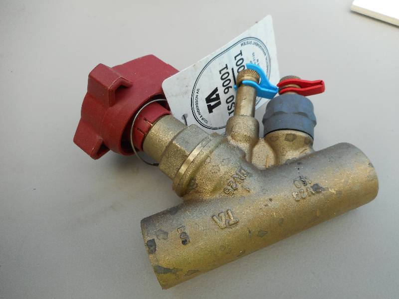 lot 39 image: Victaulic Series 786 Balancing Valves 34