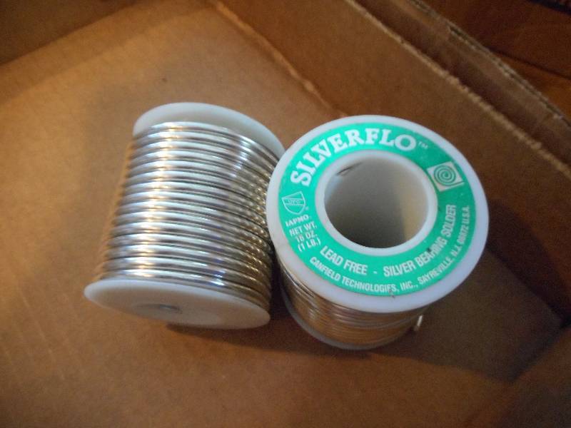 lot 138 image: SilverFlo 1 Pound Roll WatersafeLead Free