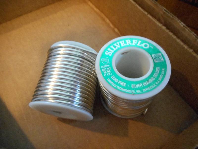 lot 139 image: SilverFlo 1 Pound Roll WatersafeLead Free