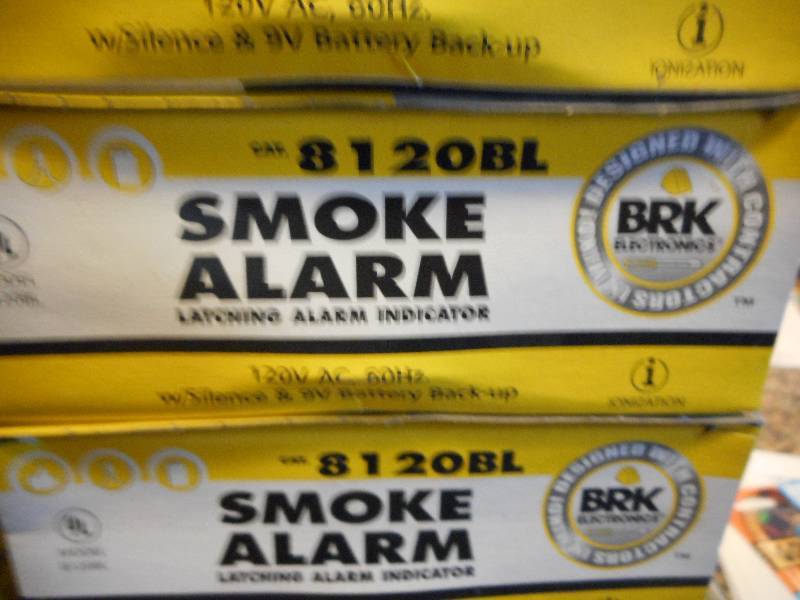 lot 154 image: BRK 8120BL Smoke Alarms Laching Alarm Indicators