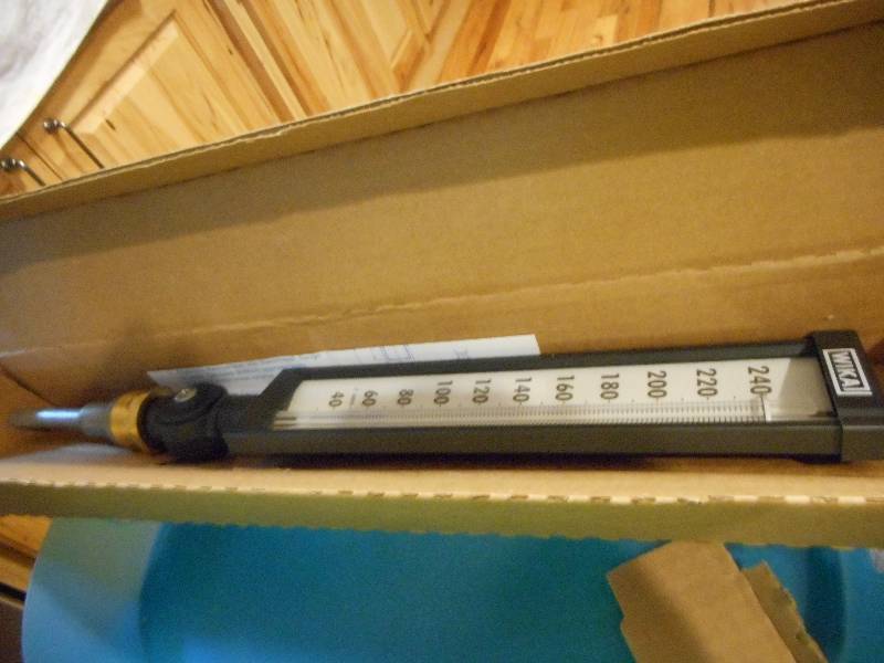 lot 207 image: Wilka Instrument Glass Thermometer #9010300207WI Range 30-204F
