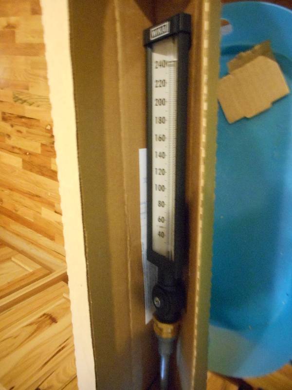 lot 210 image: Wilka Instrument Glass Thermometer #9010300207WI Range 30-204F