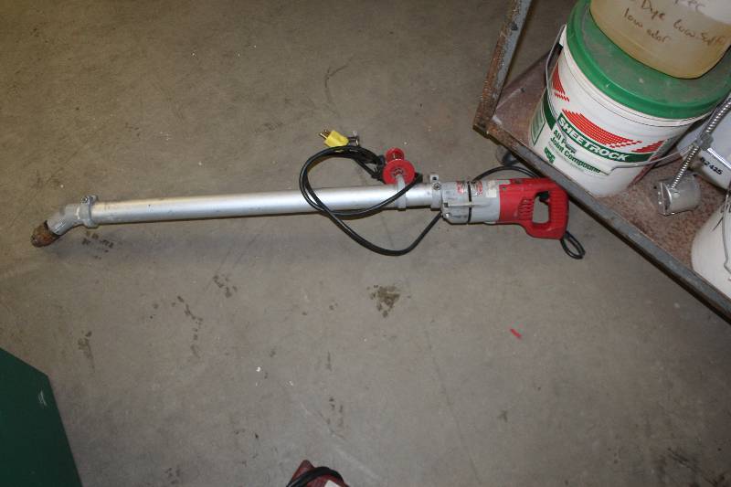 lot 28 image: Milwaukee Tools Heavy Duty 12in. Drill