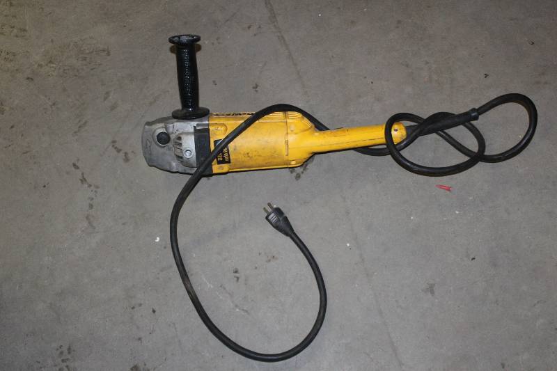 lot 30 image: Dewalt Drill