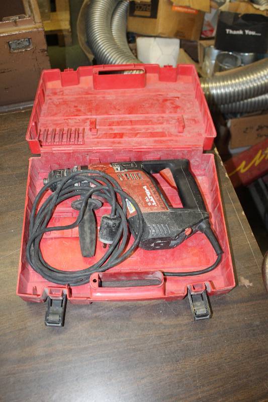 lot 48 image: Hilti TE5 ConcreteSteel Cutter w Case