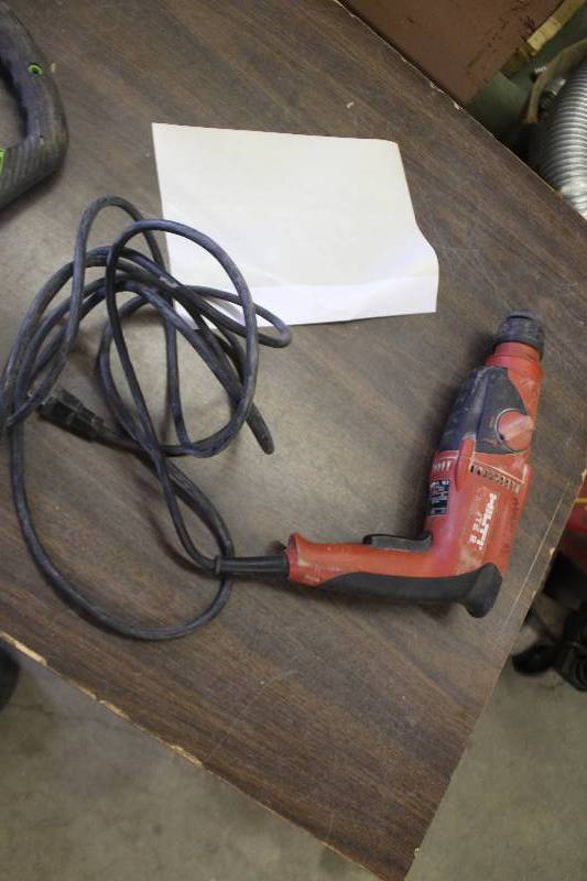 lot 57 image: Hilti TE2 ConcreteSteel Cutter