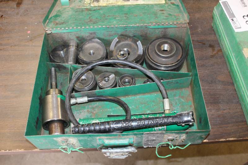 lot 84 image: Greenlee 7310 Knockout Punch Driver Set w Greenlee 767 Hydraulic Hand Pump, Case