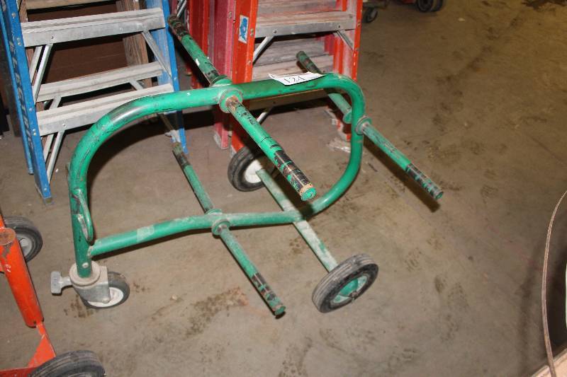 lot 124 image: Greenlee 909 Wire Dispenser