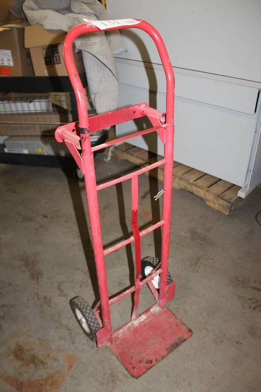 lot 131 image: 2-Wheel Hand Truck