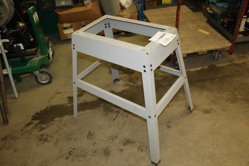 lot 150 image: Metal Stand