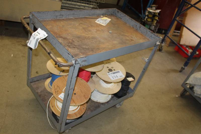 lot 157 image: 4-Wheel Metal Utility Cart