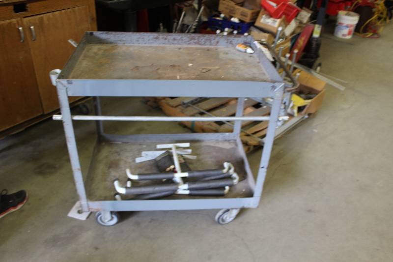 lot 224 image: 4-Wheel Metal Utility Cart and Contents