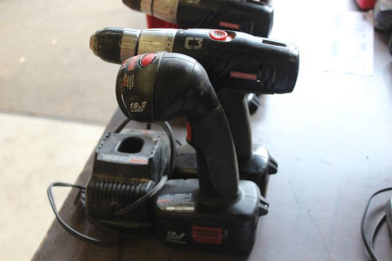 lot 234 image: Lot of (3) Craftsman 19.2V Cordless Drill, Flashlight, Battery w Charger