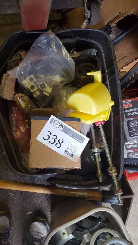 lot 338 image: Tub Lot of Lugs and Rubber Fittings