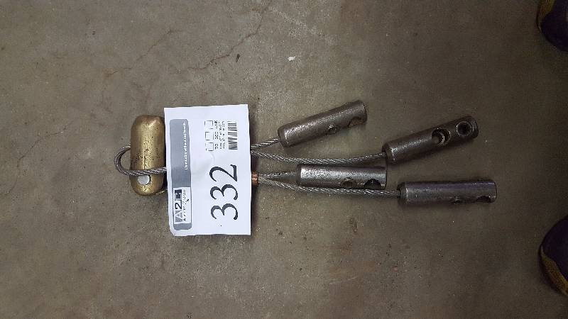 lot 332 image: Four Cable Pulling Clamp Style Grip Kit with Clevis