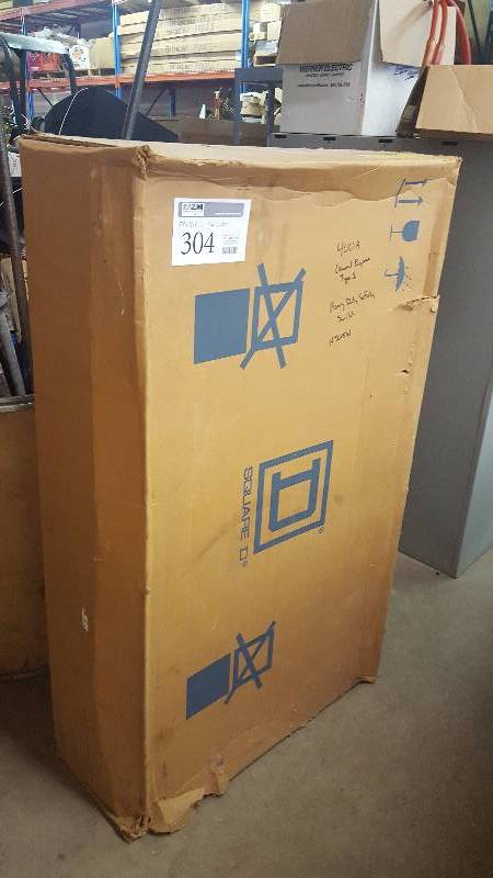 lot 304 image: Square D,  Part H365N, 400 Amp Heavy Duty Safety  Disconnect Switch in Factory Packaging
