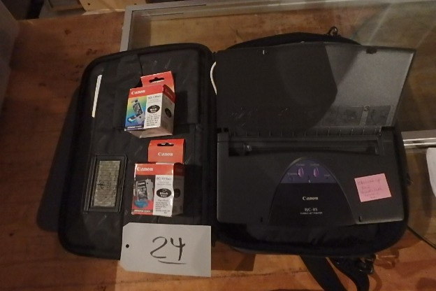 lot 24 image: Canon BJE85 Bubble Jet Printer wCase