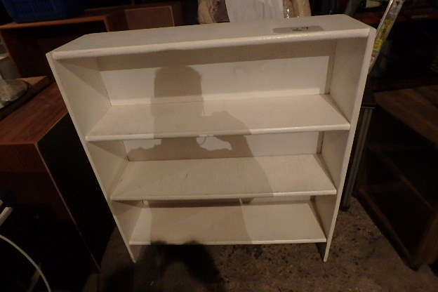lot 29 image: Primitive White ShelfCase