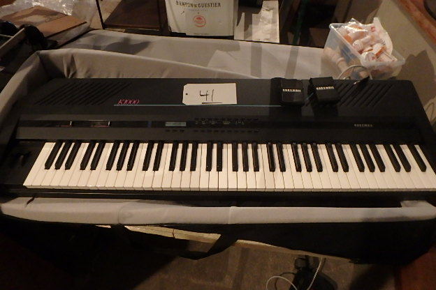 lot 41 image: Kurzweil K1000, wCase and Stand