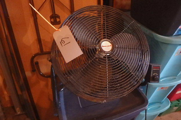 lot 61 image: Honeywell Fan