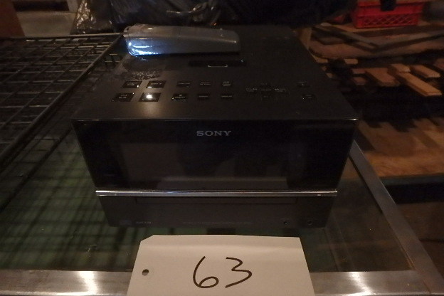 lot 63 image: Sony HCD-BX20i
