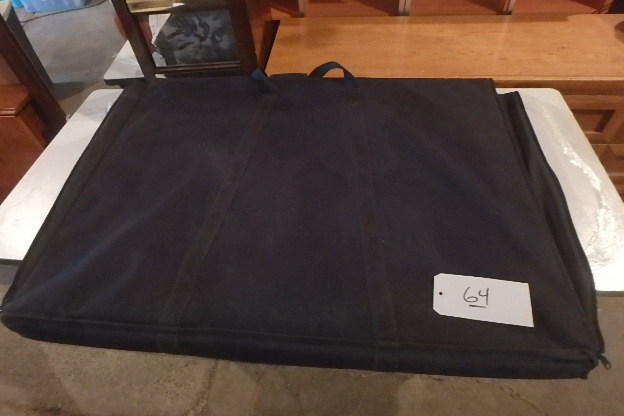 lot 64 image: Large Display Board Carrying Case