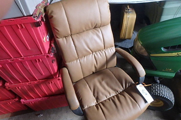 lot 69 image: Brown Office Chair