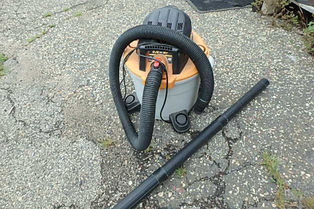 lot 119 image: Ridgid Shop Vac